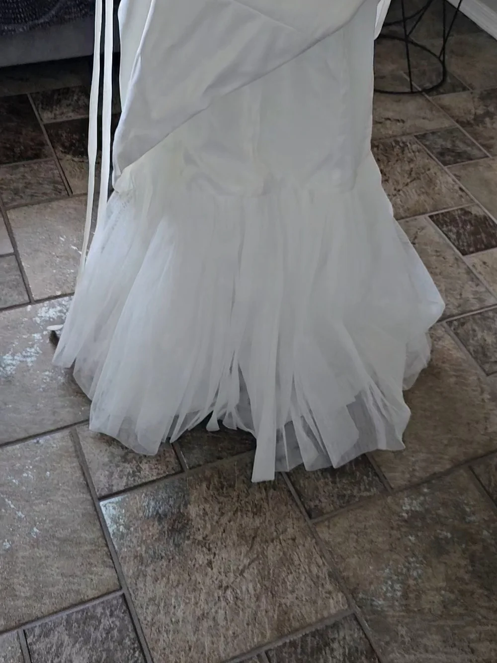 DAVID'S BRIDAL COLLECTION lace wedding dress with beaded metallic lace, size 6 - Picture 14 of 17
